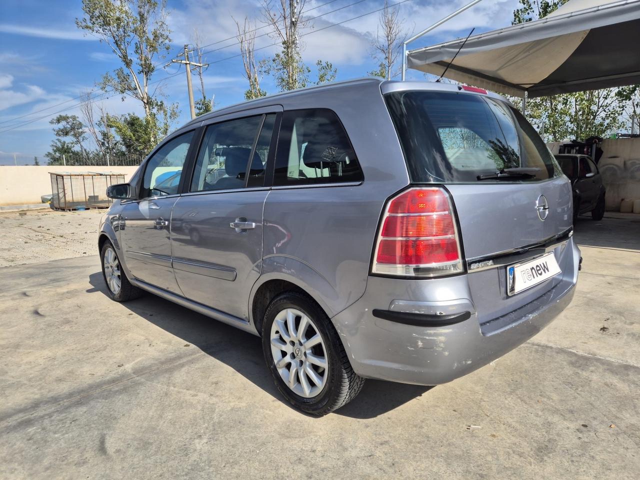 Opel Zafira 1.9 CDTI 120CV Cosmo 7 POSTI