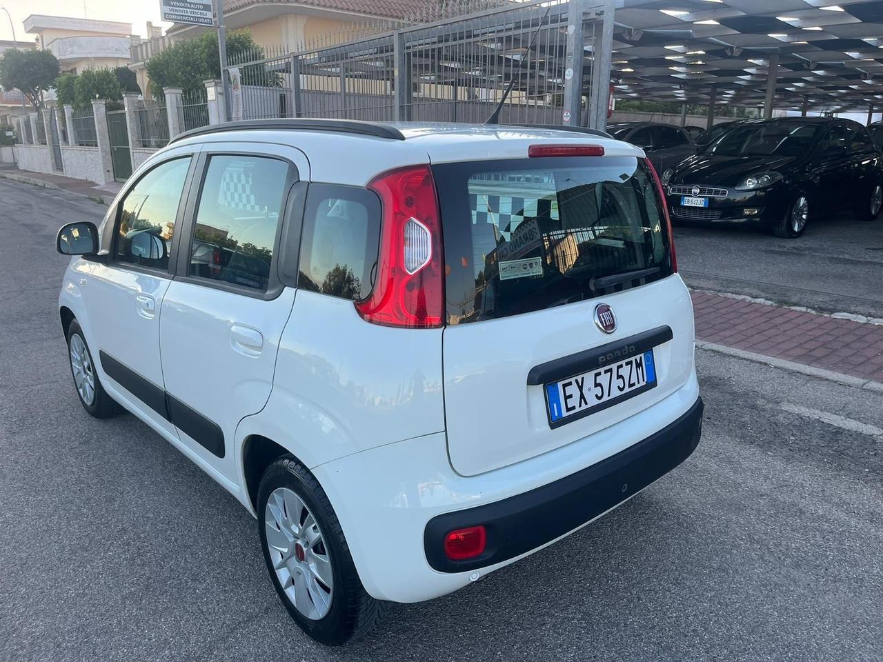 Fiat Panda 1.2 Lounge Unipro 2015