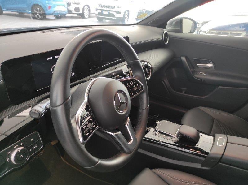 Mercedes-Benz Classe A (W177) - A 180 d Automatic Business Extra