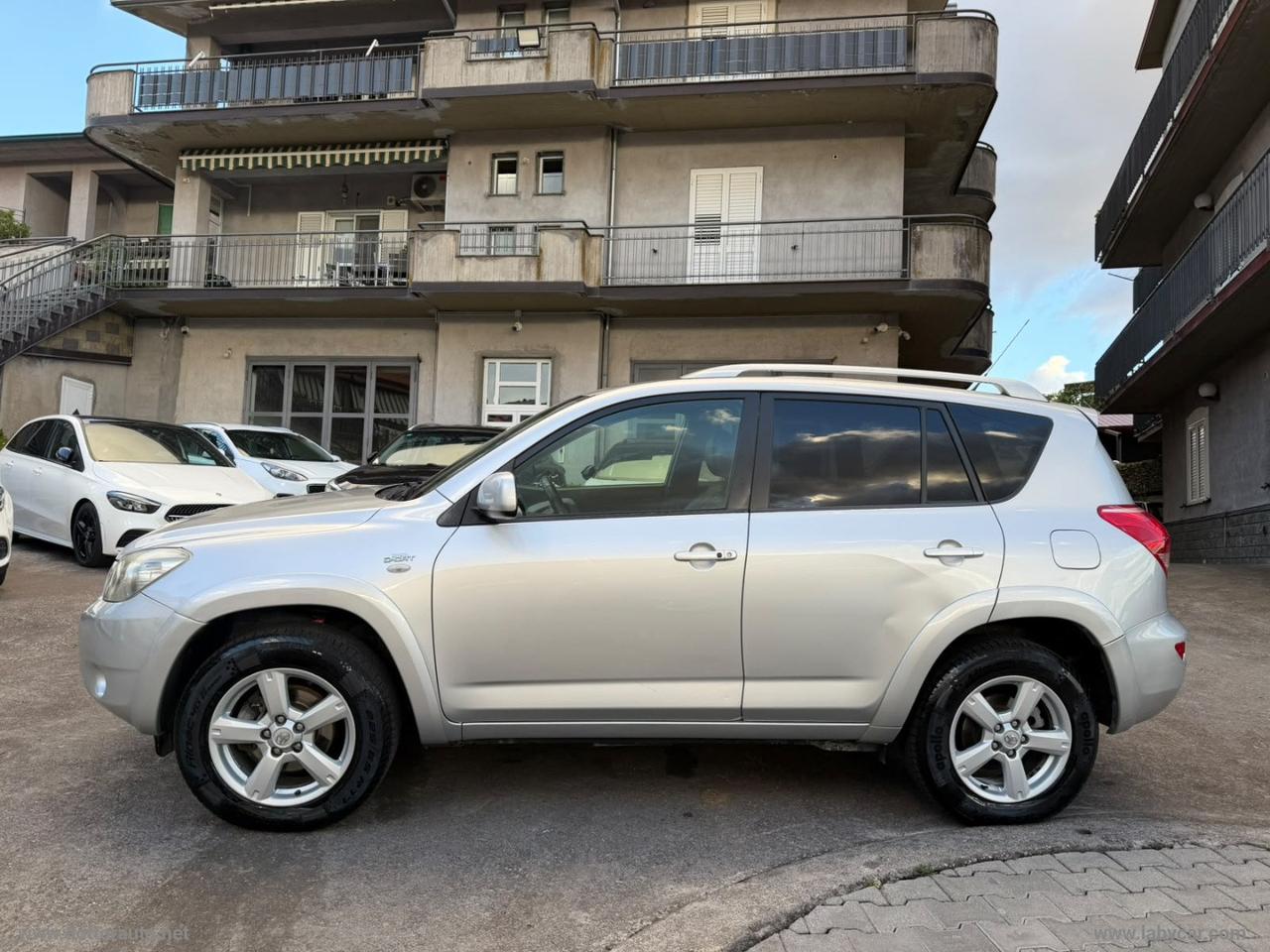 TOYOTA RAV4 2.2 D-4D 177 CV Sol Plus