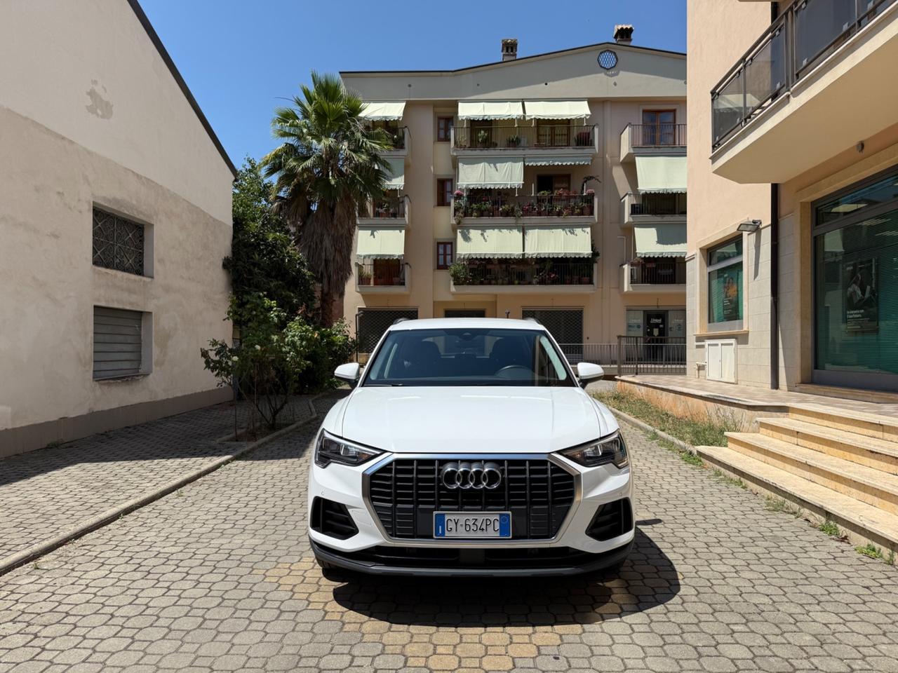 Audi Q3 35 TDI Business Advanced