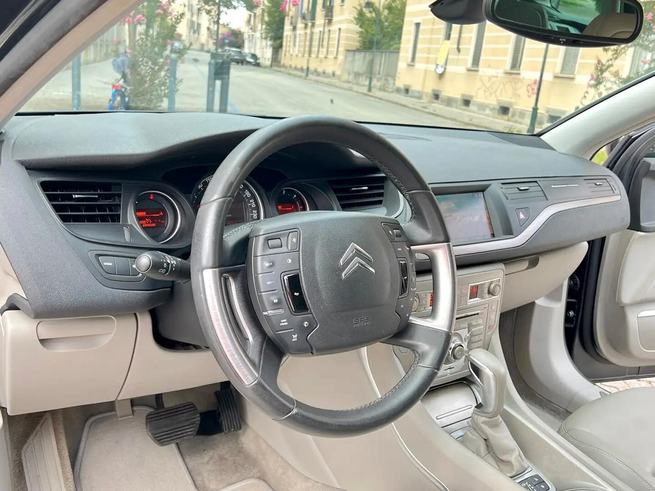 Citroen C5 3.0 HDi V6 24V Bi-Turbo aut. Hydractive Executive Tourer