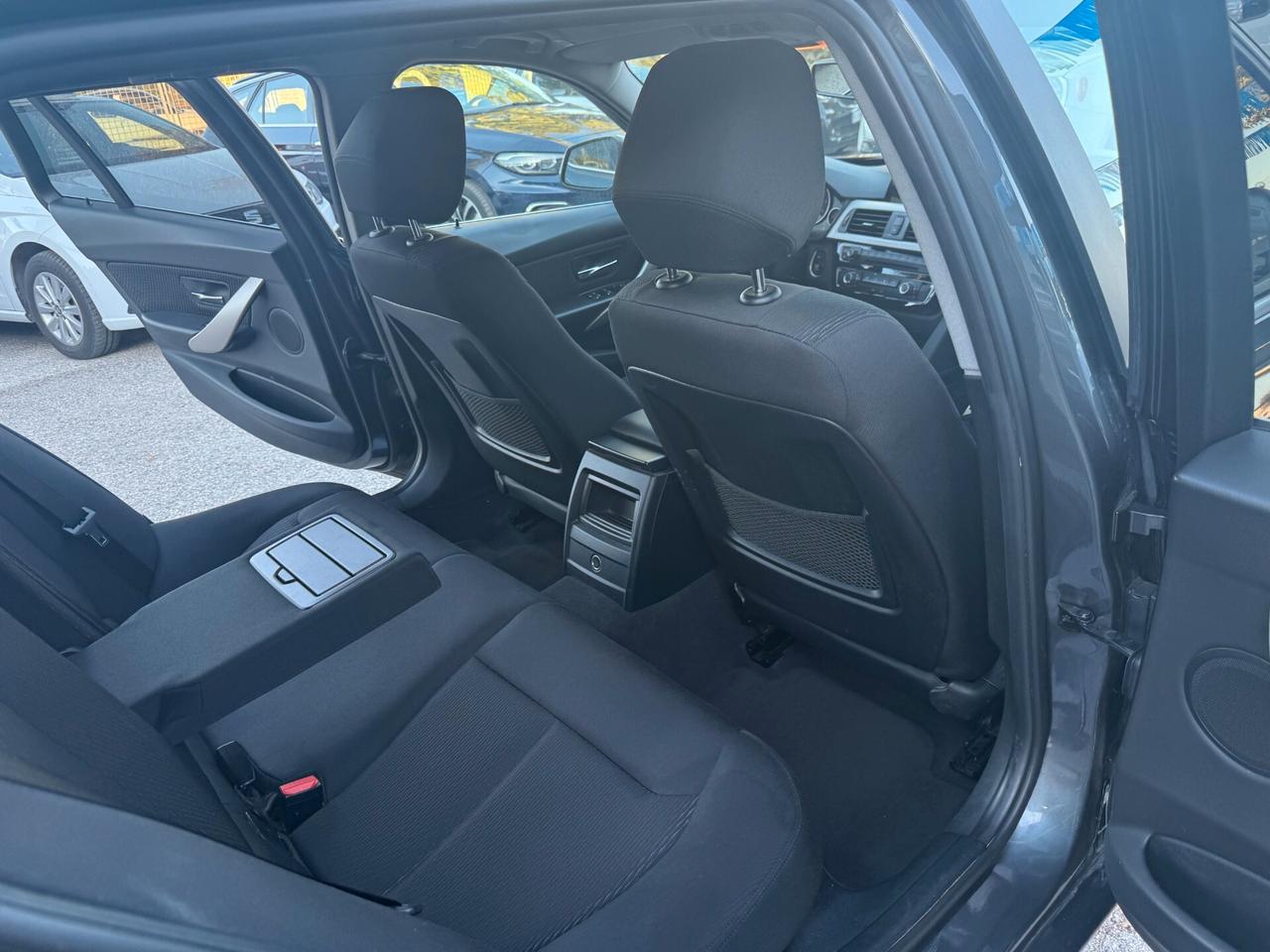" PERFETTA" Bmw 318d Business Advantage aut.