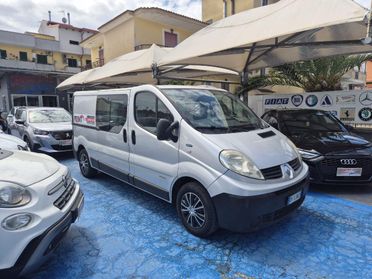 RENAULT - Trafic 2.0 diesel 6 posti