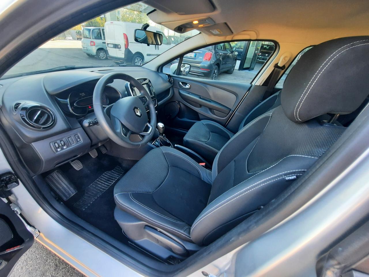 Renault Clio Sporter dCi 8V 90 CV Duel