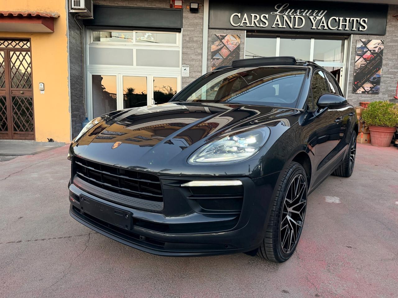 Porsche Macan 2.0 265- PASM-TETTO-MY 22-IPER FULL
