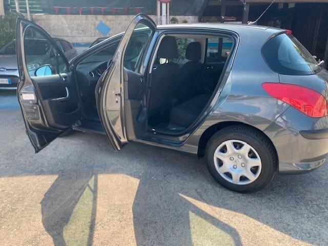 Peugeot 308 1.6 8V HDi 112CV 5p. Premium