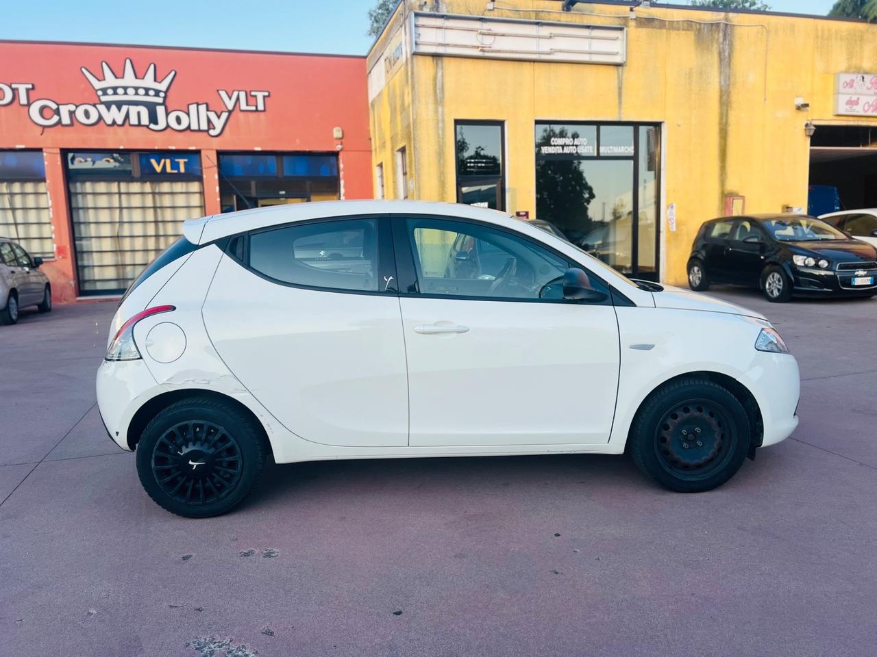 Lancia Ypsilon 1.2 69 CV 5 porte GPL Ecochic Platinum
