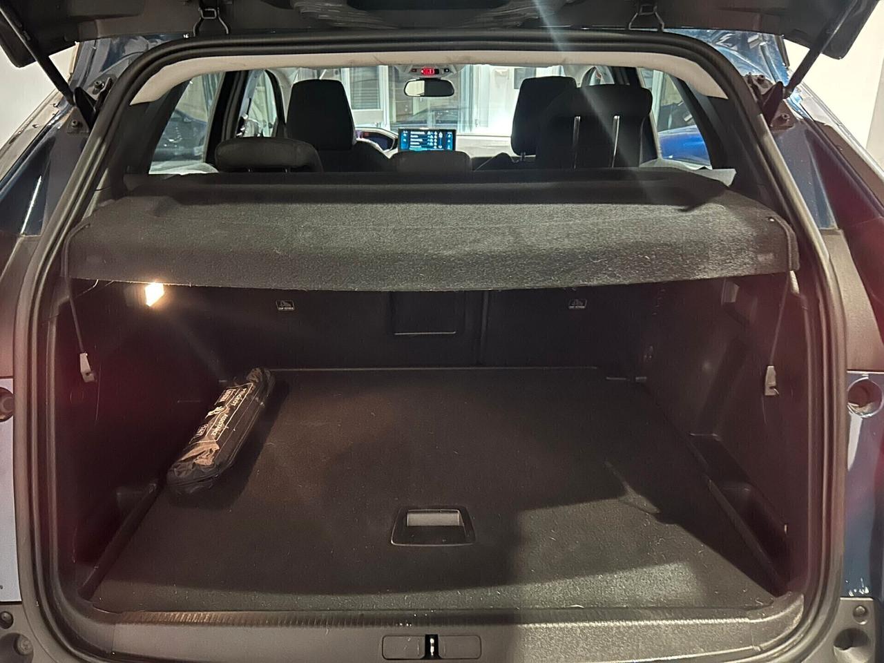 Peugeot 3008 BlueHDi 130 S&S EAT8 Active Pack