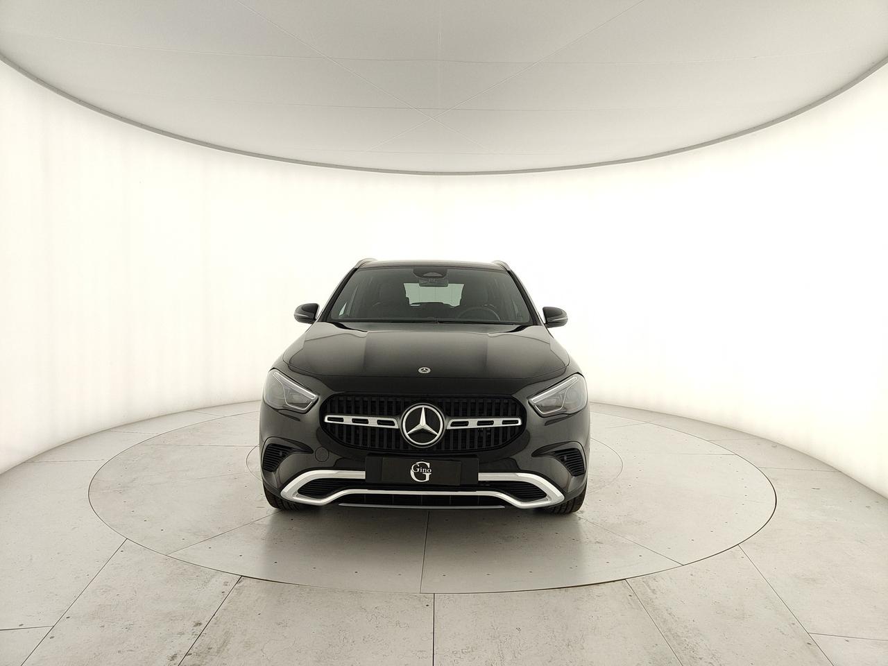 Mercedes-Benz GLA 200 d