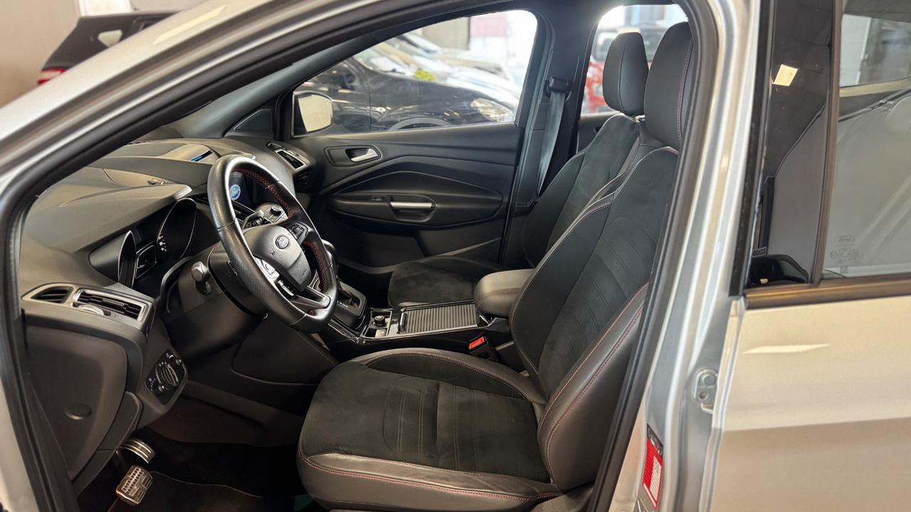 Ford Kuga 2.0 TDCI 150 CV S&S 4WD Powershift ST-Line