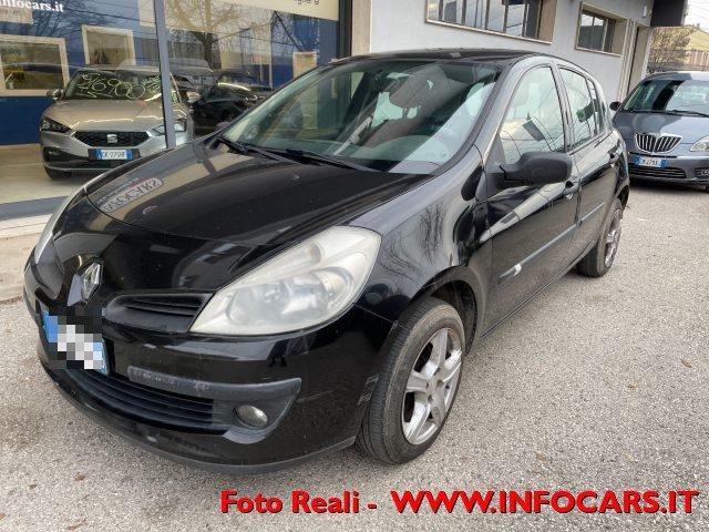 RENAULT Clio 1.2 16V 5 porte Confort