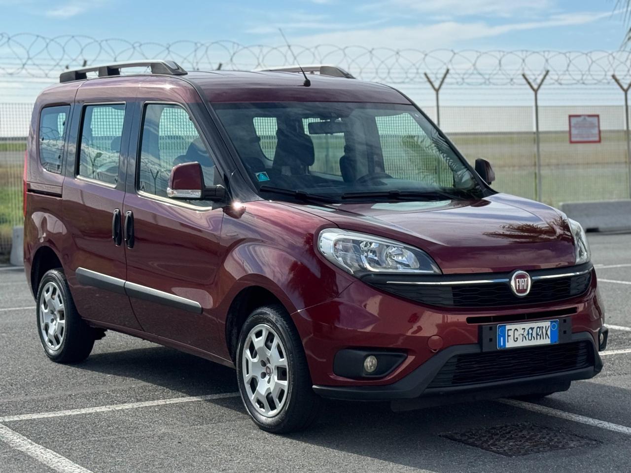 FIAT DOBLO 1.4 T-JET 120CV 7 POSTI PRONTA CONSEGNA