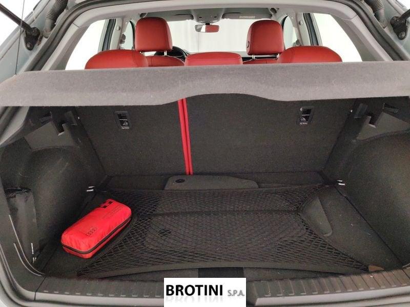 Audi A1 Sportback Allstreet 30 TSI S Tronic Identity Coontrast