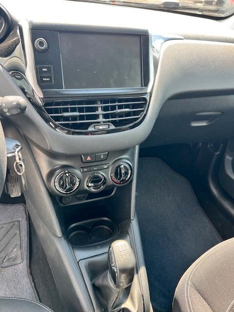 Peugeot 208 PureTech 82 5 porte Allure