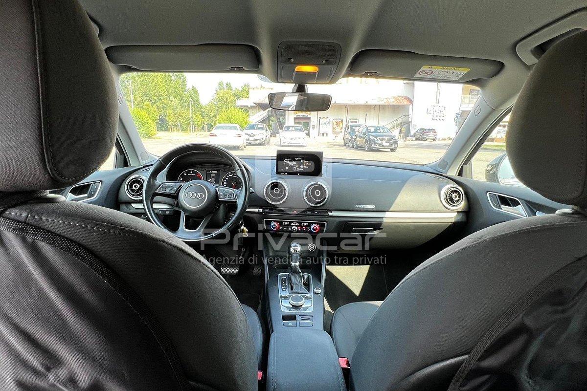 AUDI A3 1.6 TDI S tronic Business