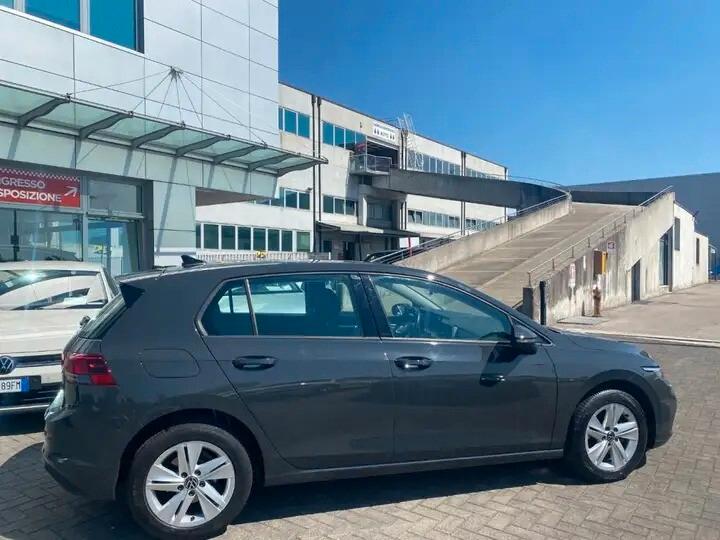 Volkswagen Golf 1.5 eTSI 130 CV EVO ACT DSG Life