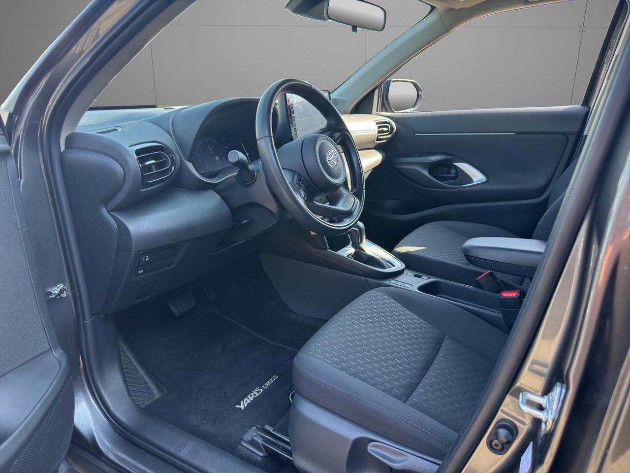 Toyota Yaris Cross 1.5h fwd 116cv - Unipro - Promo finanziamento - Cerchi in lega - Schermo - Retrocamera