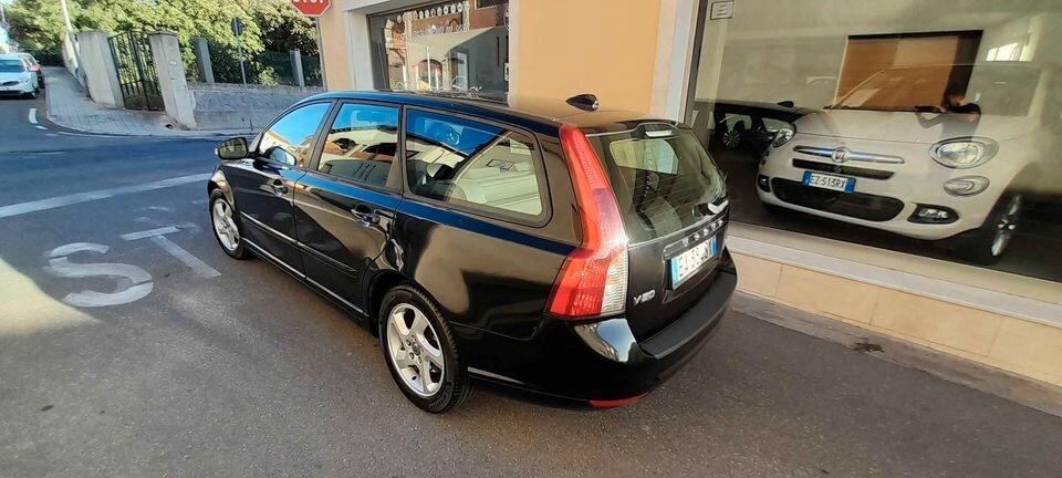 Volvo V50 D2 POLAR