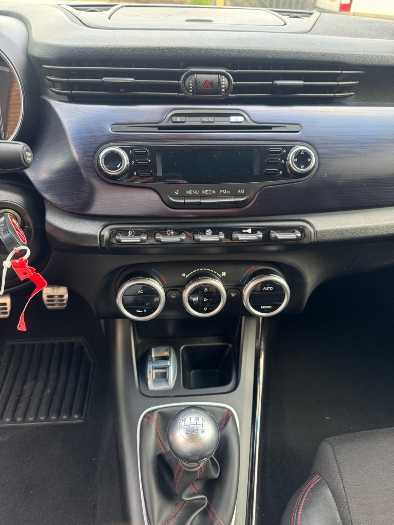 Alfa Romeo Giulietta 1.6 JTDm-2 105 CV Distinctive