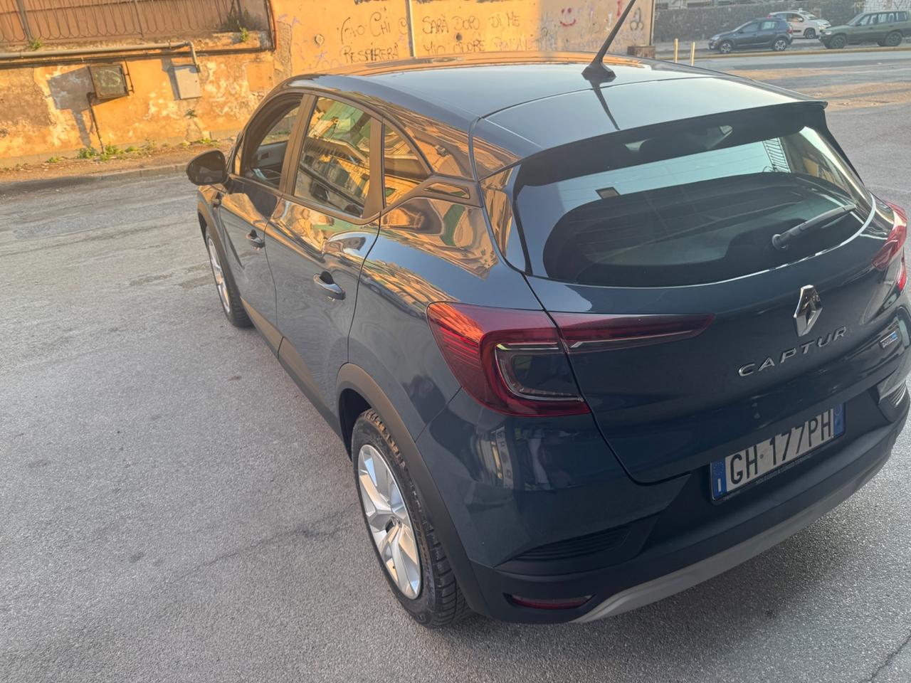 Renault Captur Full Hybrid E-Tech 145 CV Initiale Paris