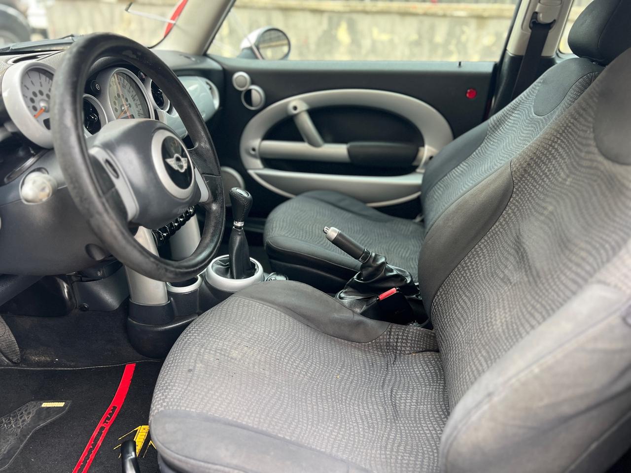 Mini Cooper 1.6 benzina Anno 2002