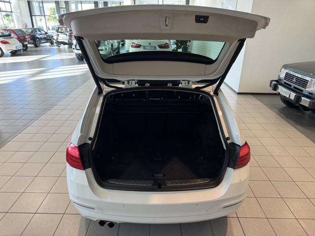 BMW 320 d Touring xdrive Business Advantage auto