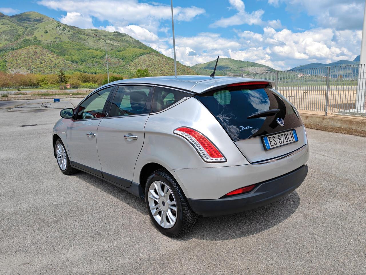 Lancia Delta 1.6 MJT DPF Gold