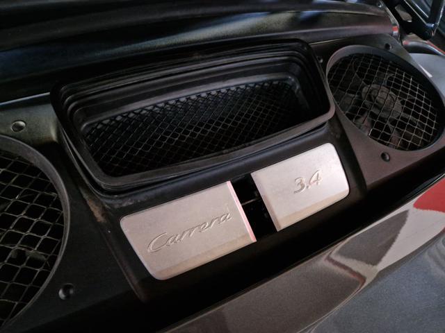 PORSCHE 911 3.4 Carrera Coupé