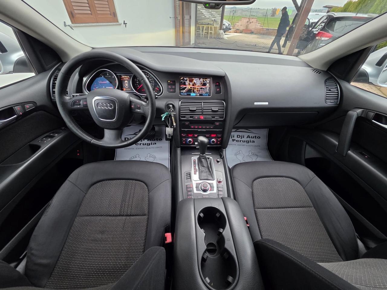 Audi Q7 3.0 V6 TDI 233CV quattro tiptronic