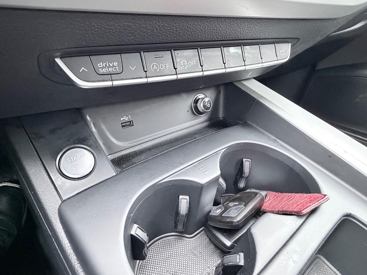 Audi A4 40TDI 2.0TDI 136CV AUTOMATICO EUR6 NEOPAT