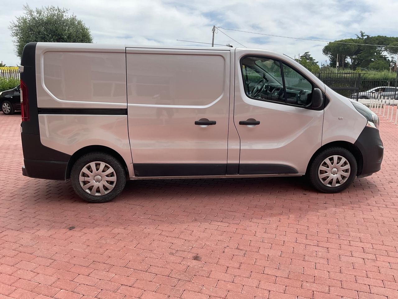 Opel Vivaro 1.6 cdti biturbo 120cv