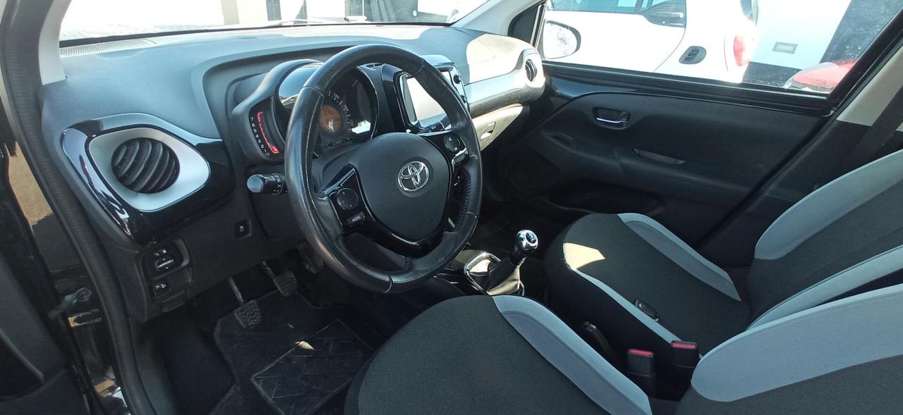 Toyota Aygo 1.0 x-clusiv