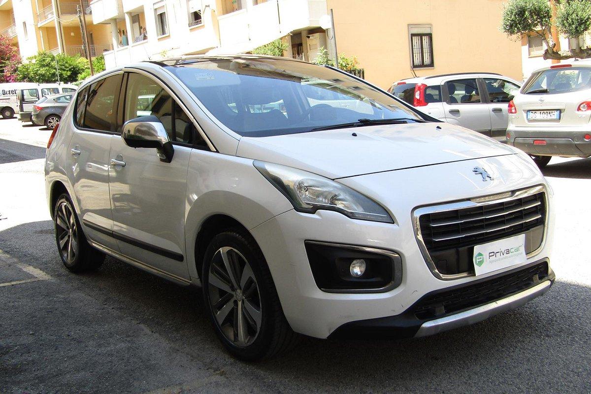 PEUGEOT 3008 1.6 HDi 115CV Business