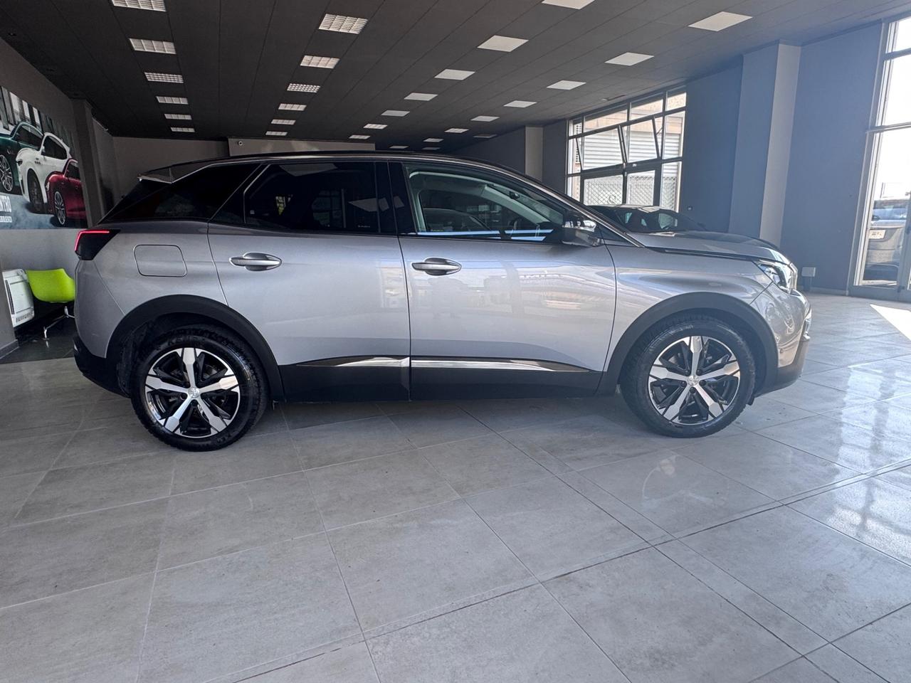 PEUGEOT 3008 MY2019 1.5 HDI 130CV AUTOMATICA CROSSWAY