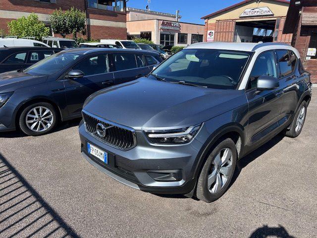 VOLVO XC40 D4 AWD Geartronic Momentum