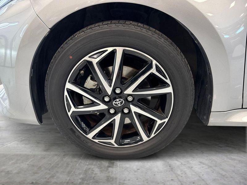 Toyota Yaris Hybrid Lounge MY22