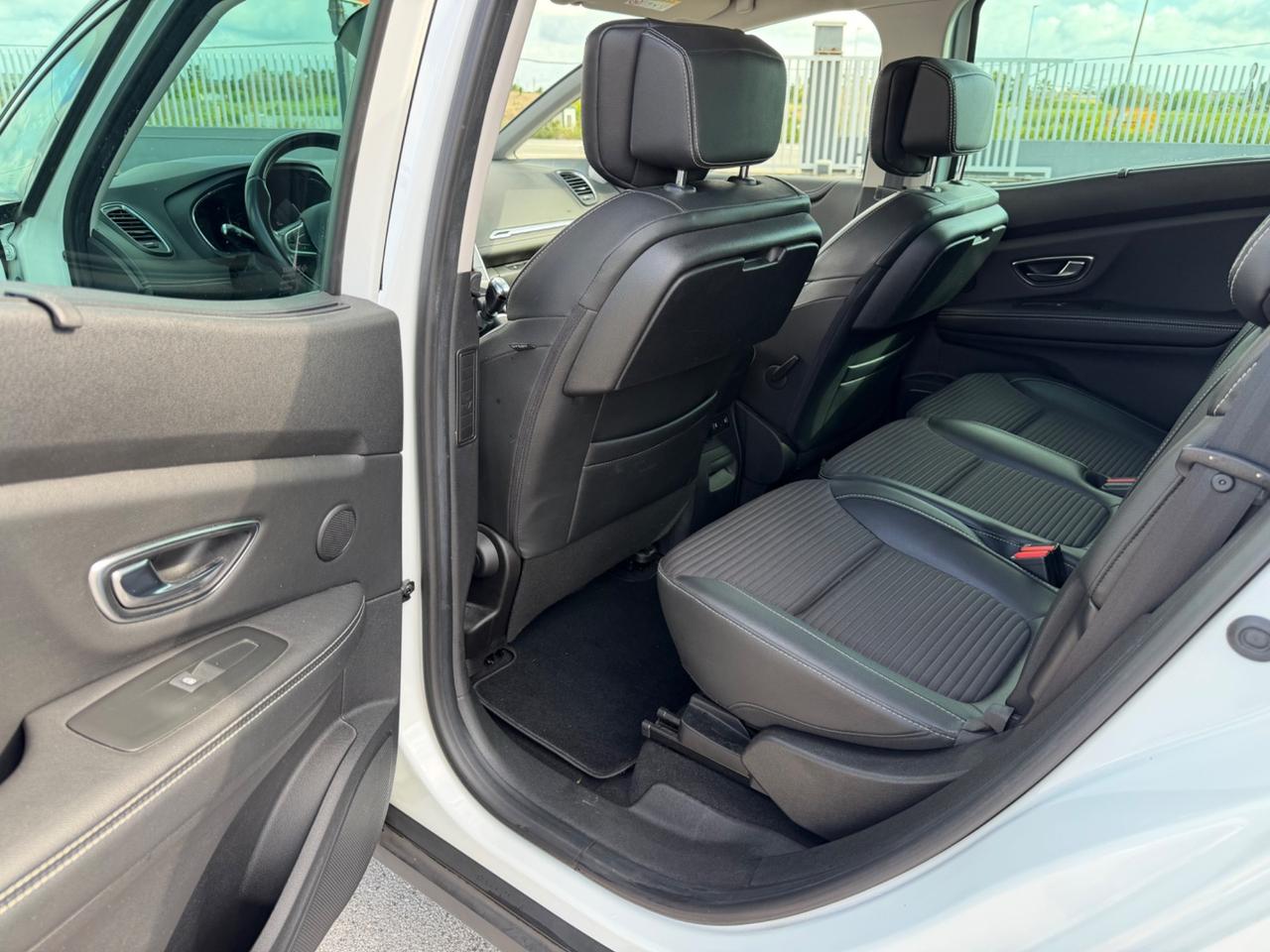 RENAULT SCENIC 1.6 DCI 130 BOSE FULL PERLATA MY18