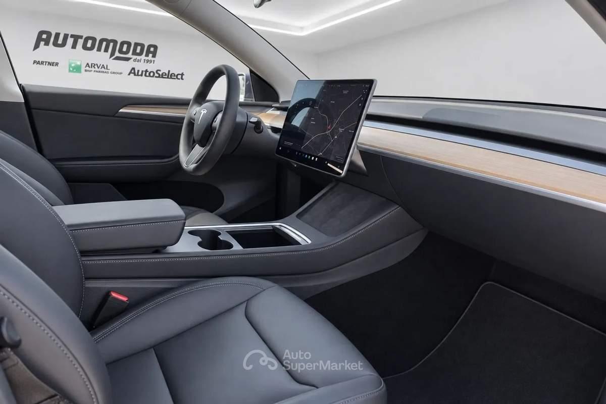 Tesla Model Y Performance Dual Motor awd