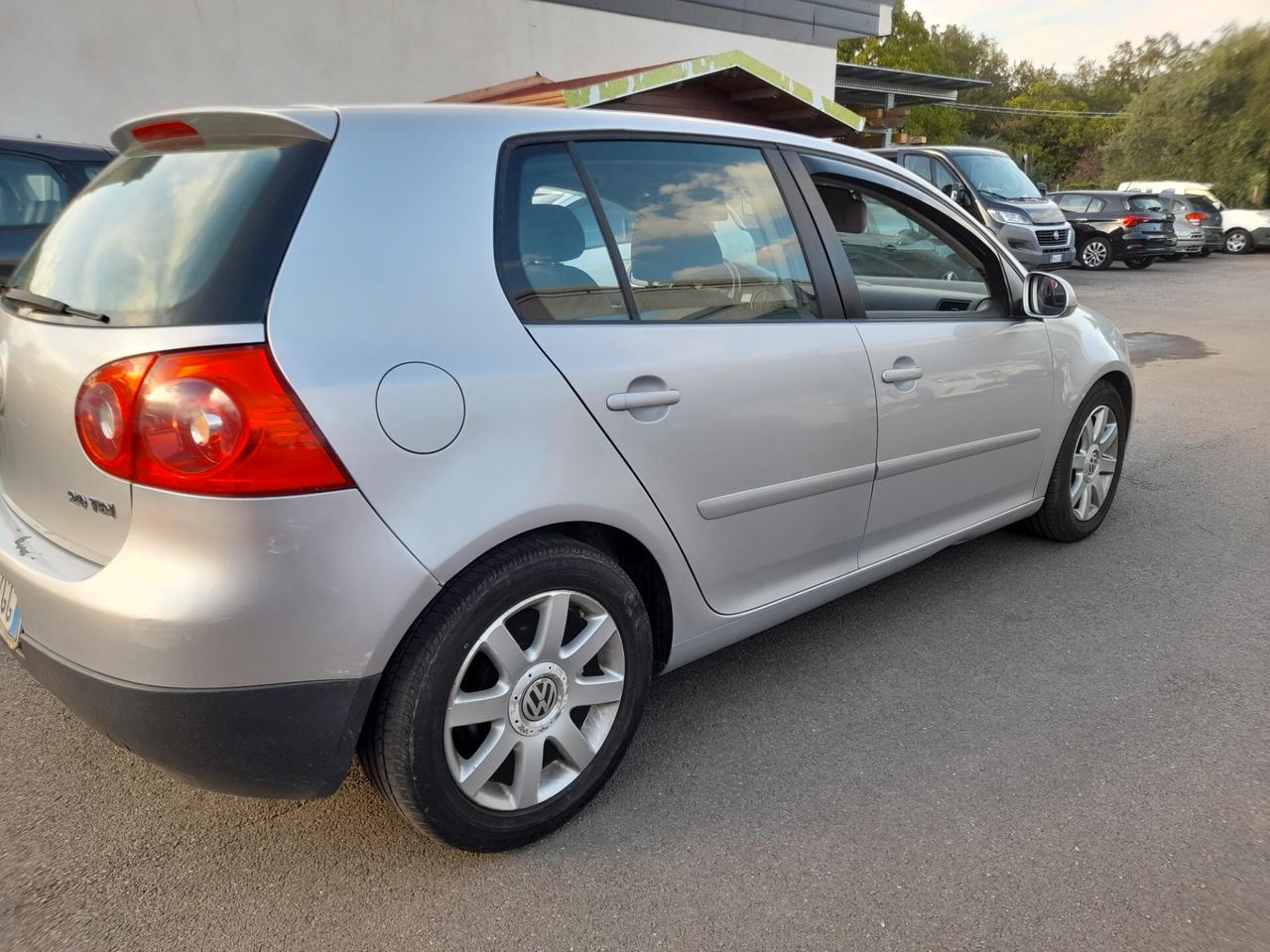 Volkswagen Golf 5 serie 2.0 - TDI 140 CV.