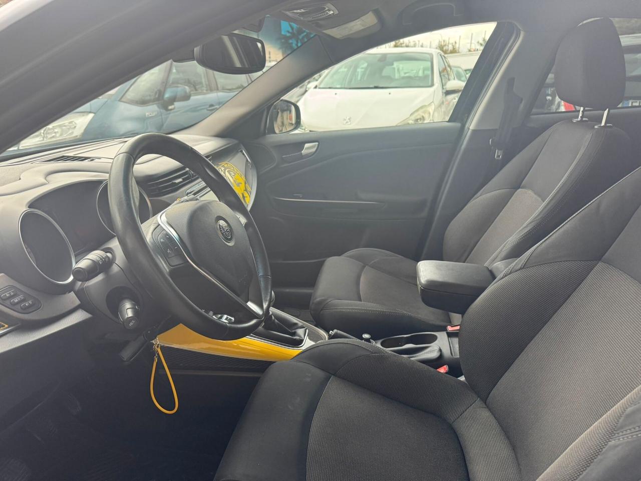 Alfa Romeo Giulietta 1.6 JTDm-2 105 CV Exclusive