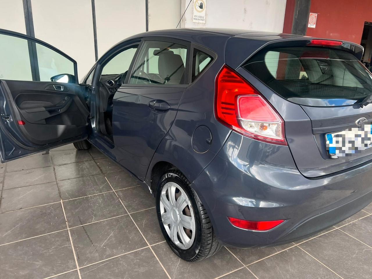 Ford Fiesta 1.5 TDCi 75CV 5 porte Titanium