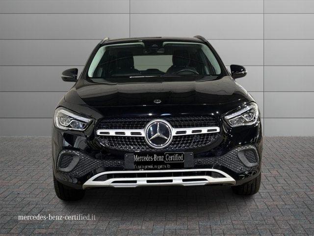 MERCEDES-BENZ GLA 200 d Automatic Business Extra
