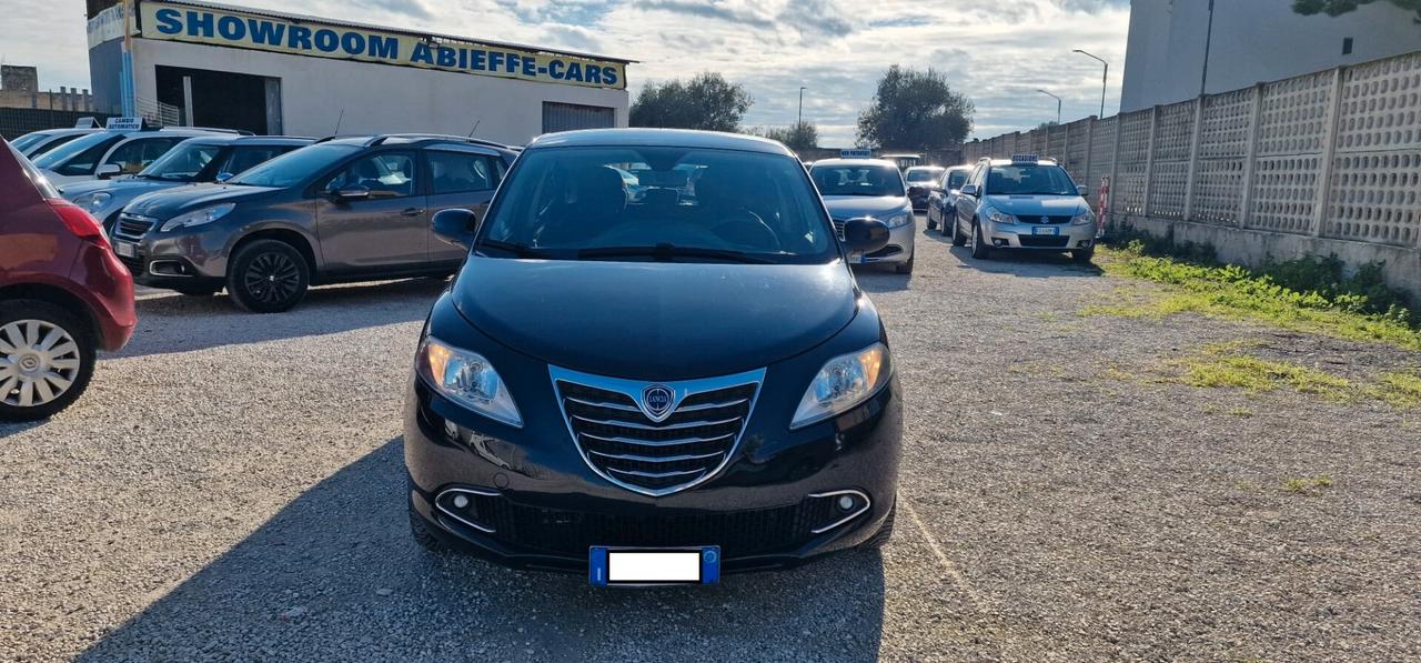 Lancia Ypsilon 0.9 TwinAir 85 CV 5 porte S&S DFN Platinum