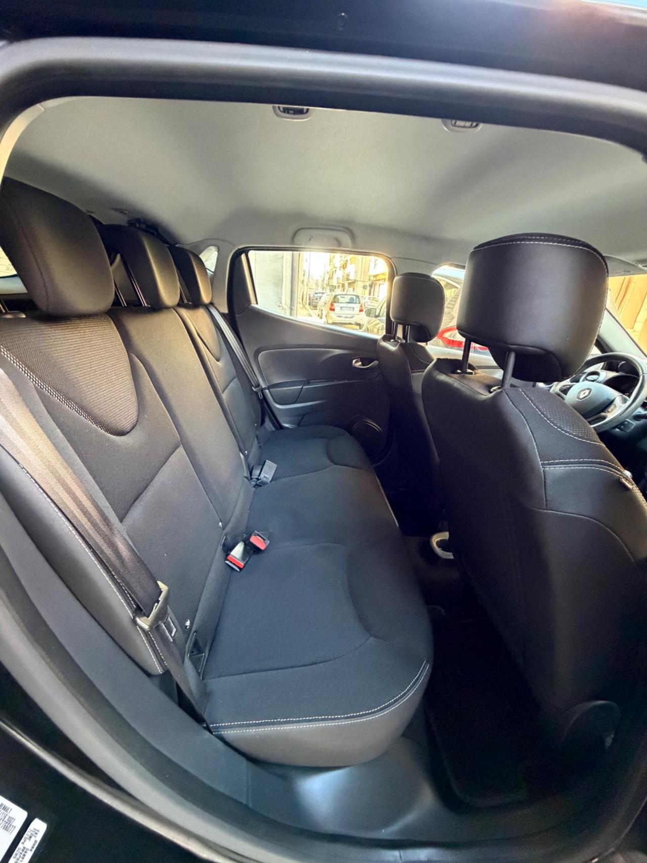 Renault Clio 1.5 dCi 8V 75CV 5 porte COSTUME NATIONAL