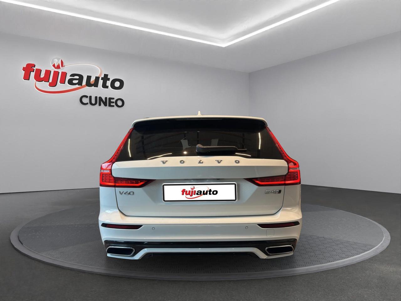 Volvo V60 2.0 d4 R-design awd geartronic my20