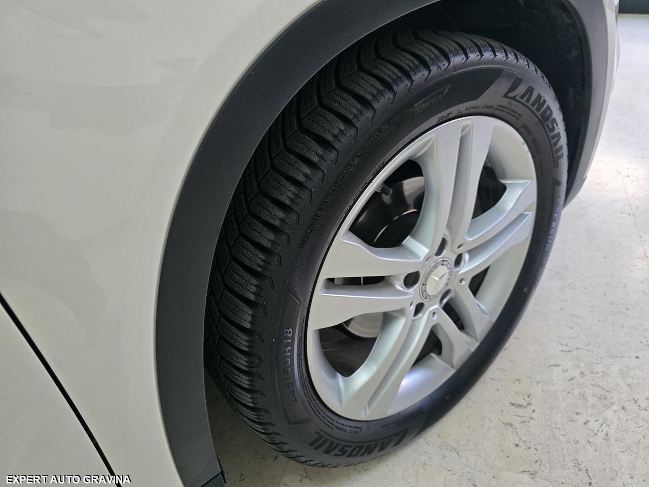 MERCEDES GLA 180d