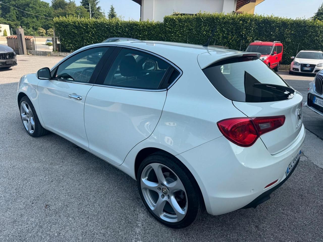 Alfa Romeo Giulietta 1.4 Turbo MultiAir Distinctive 18"