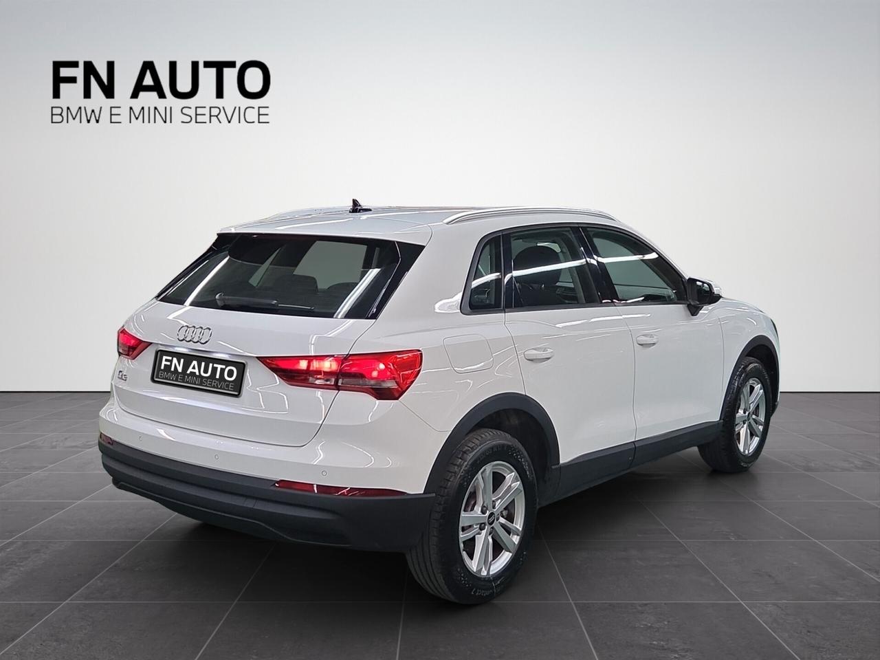 Audi Q3 45 TFSI e S tronic Business