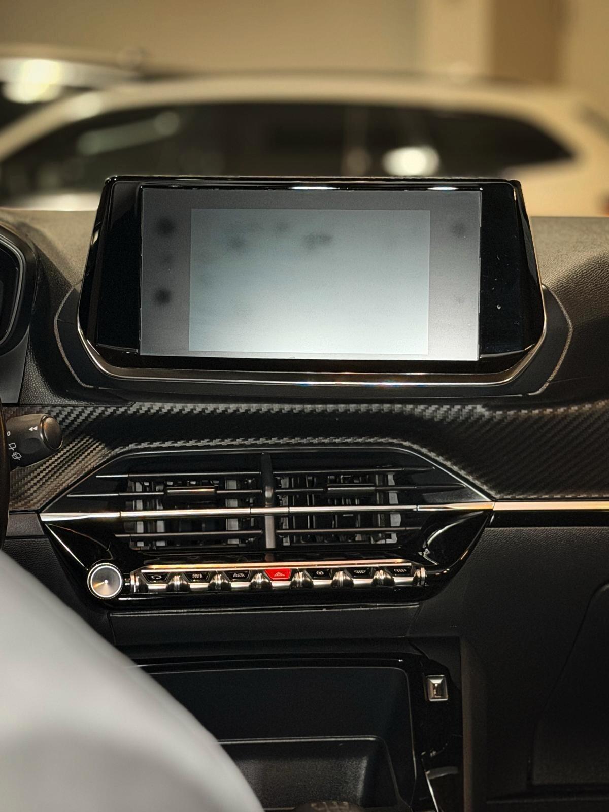 Peugeot 2008 PureTech 130 S&S EAT8 Allure